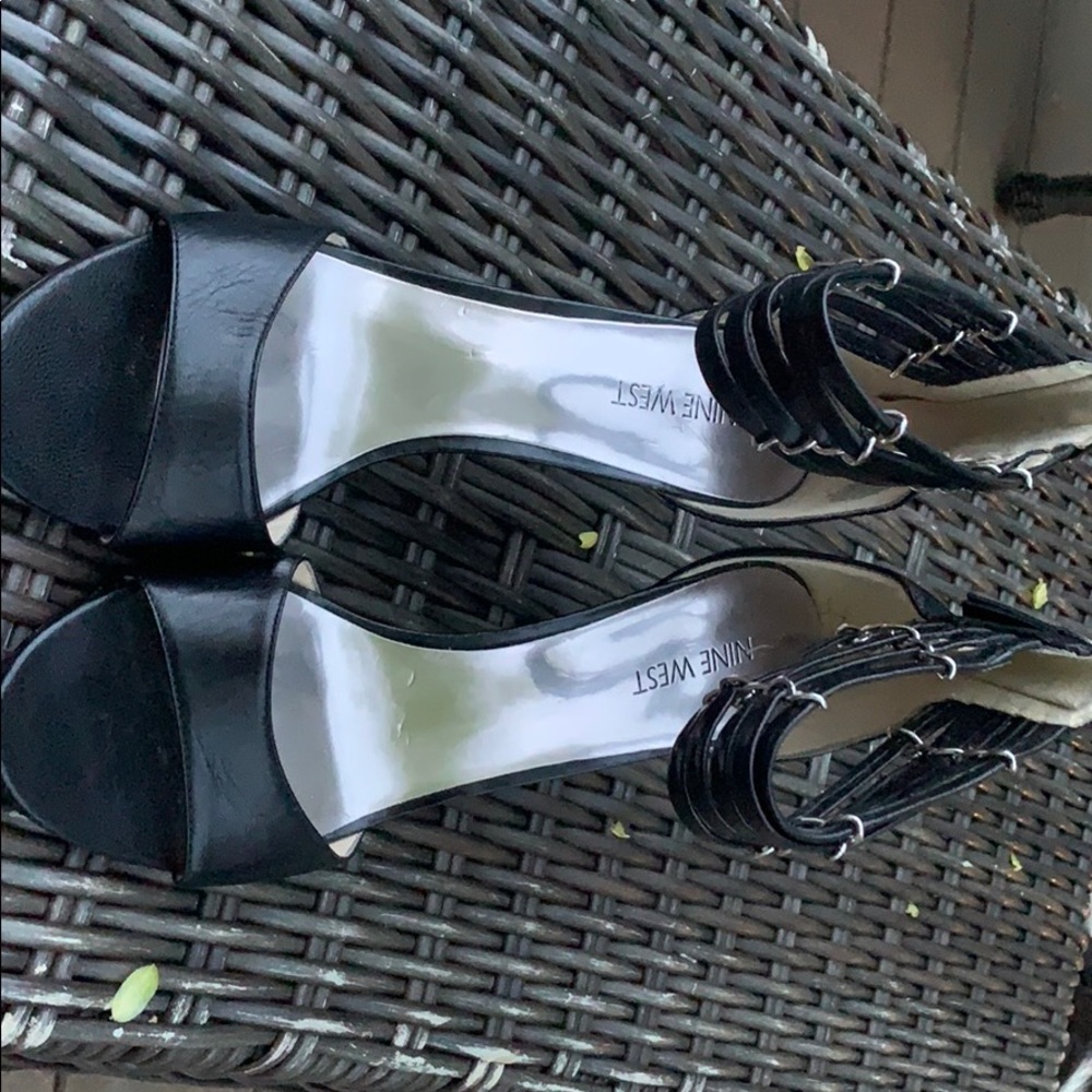 nine west black heels